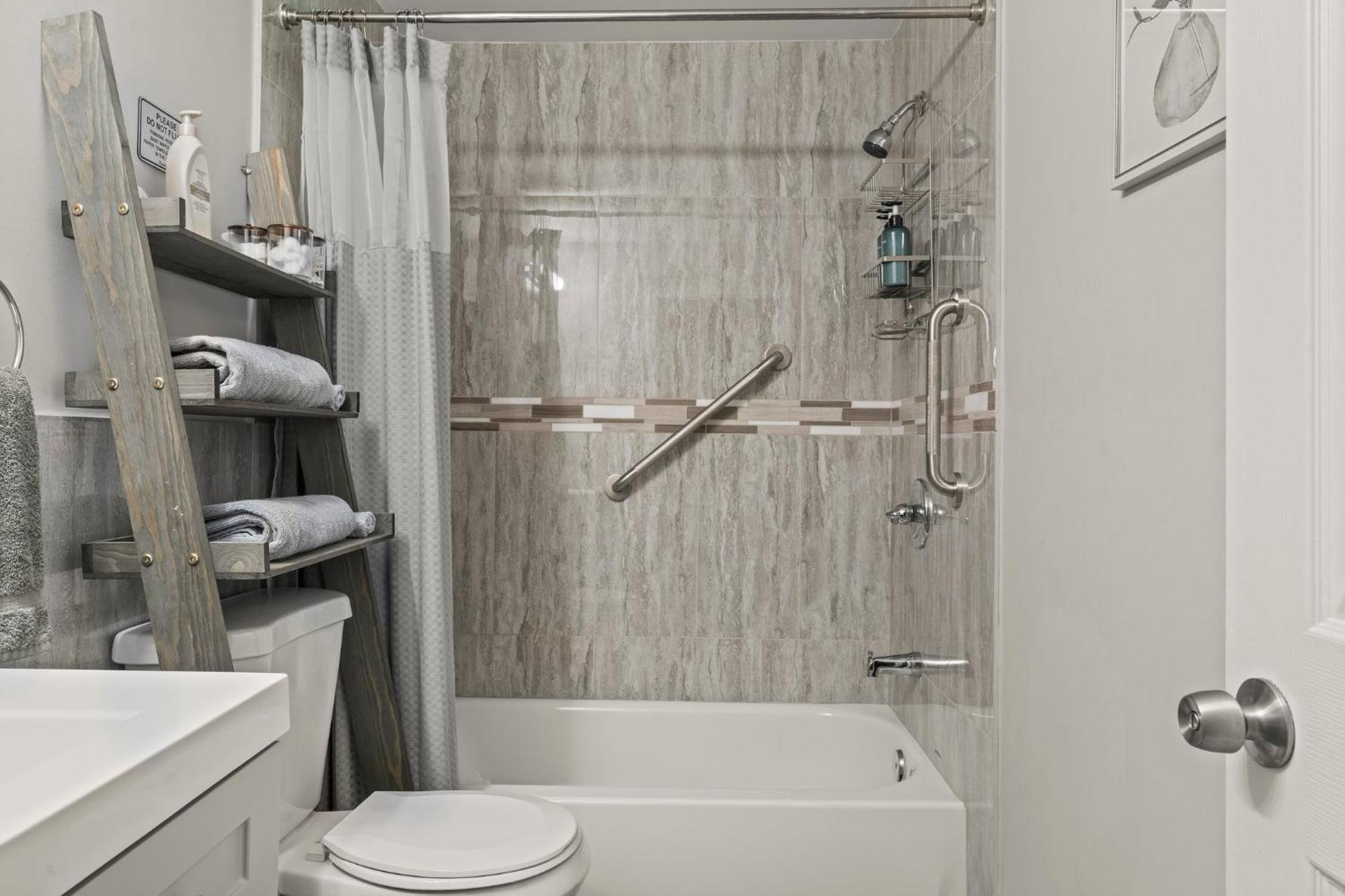 Uptown Gem! A Family Home Free Early Check-In! Philadelphia Ngoại thất bức ảnh